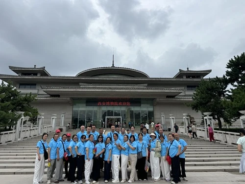 Το Hubei Kangning εξερευνά την αρχαία πρωτεύουσα Xi'an για το Team Building 2026